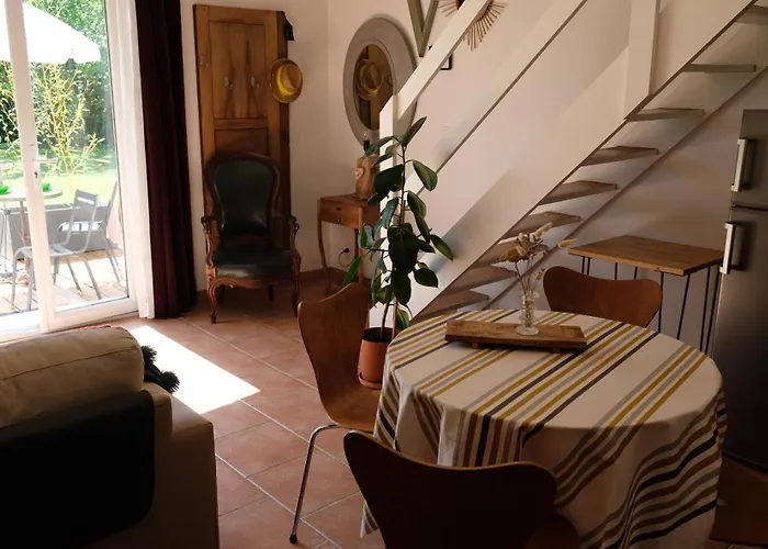 De Ker Val * Etauliers